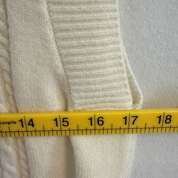 Cyrus Ivory Cable Knit Sleeveless Sweater Vest Large Classic Pullover Preppy - Picture 5 of 8